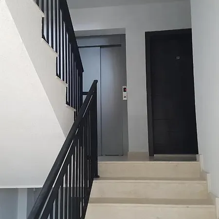 Poli's Casa Blanca Warna